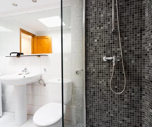 Bastian Beach. Casa Cheah. Sea View コスタ・テギセ