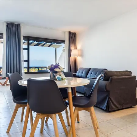 Apartamento Bastian Beach. Casa Cheah. Sea View *