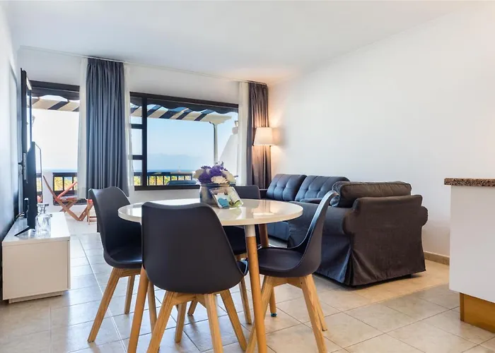 Apartamento Bastian Beach. Casa Cheah. Sea View *