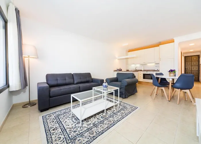 Apartamento Bastian Beach. Casa Cheah. Sea View